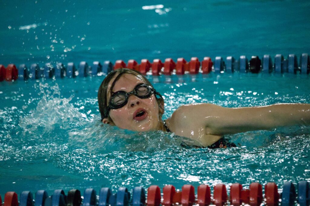 Cours de natation nageur